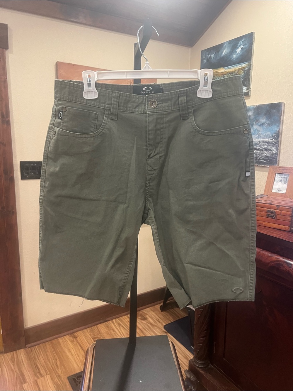 Oakley Men's Olive Utility Flat-Front Shorts